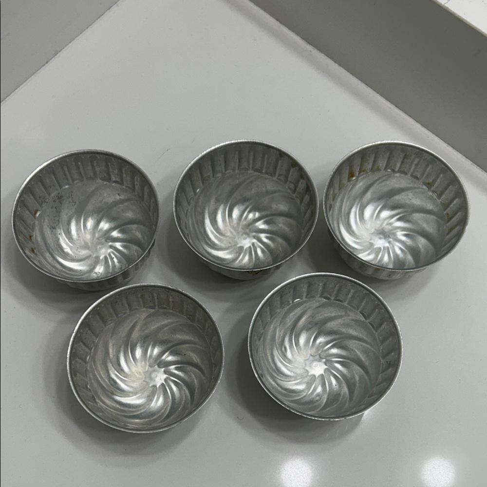 Vintage Jello Mold Set of 5 - Picture 2 of 2